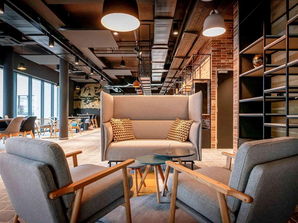 Ibis Styles Valenciennes Foret Hotel 3*